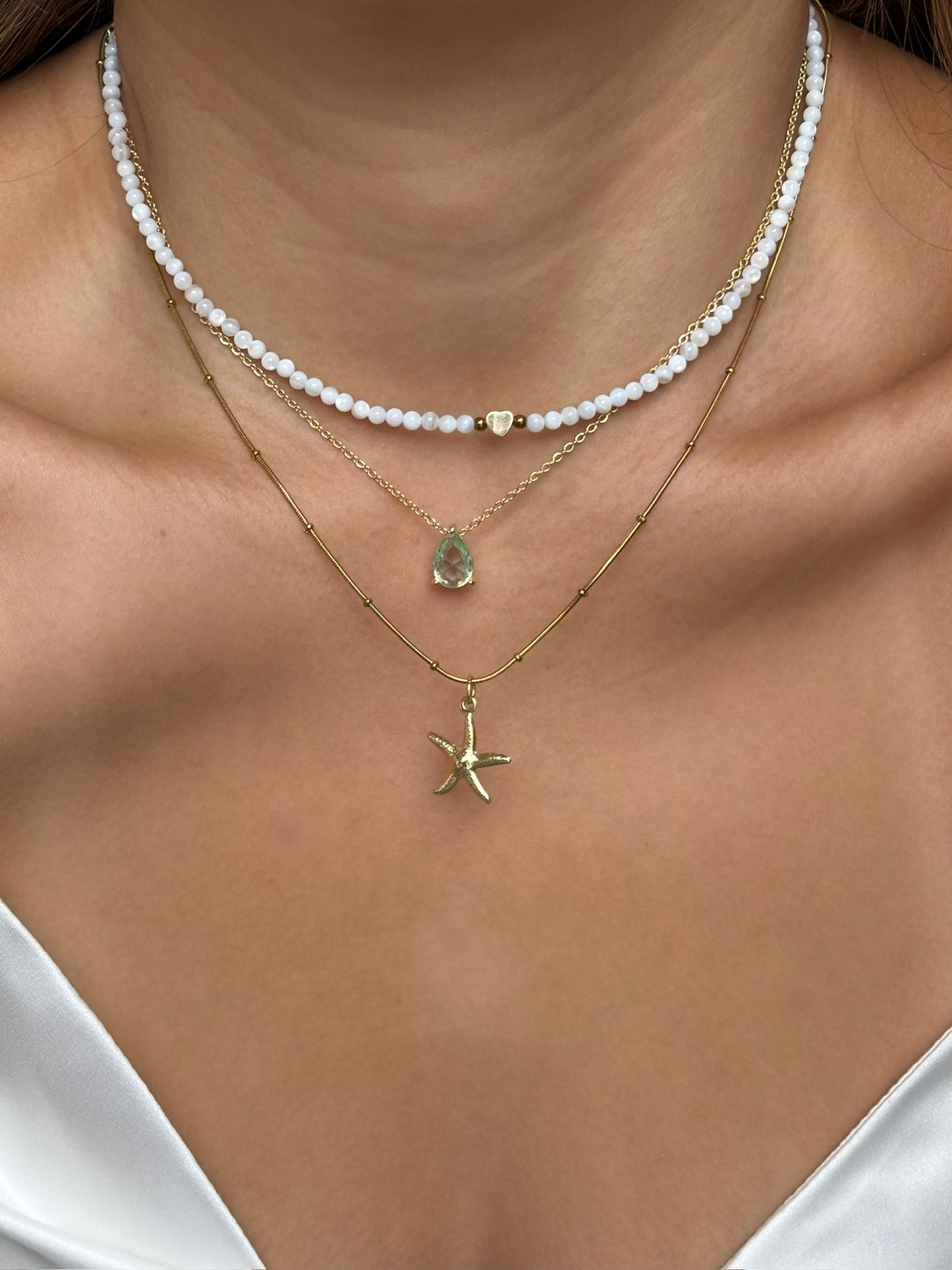 Coco pearl choker