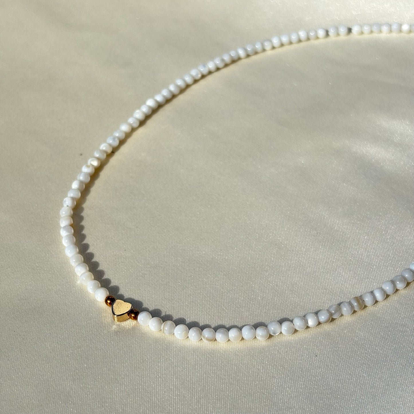 Coco pearl choker