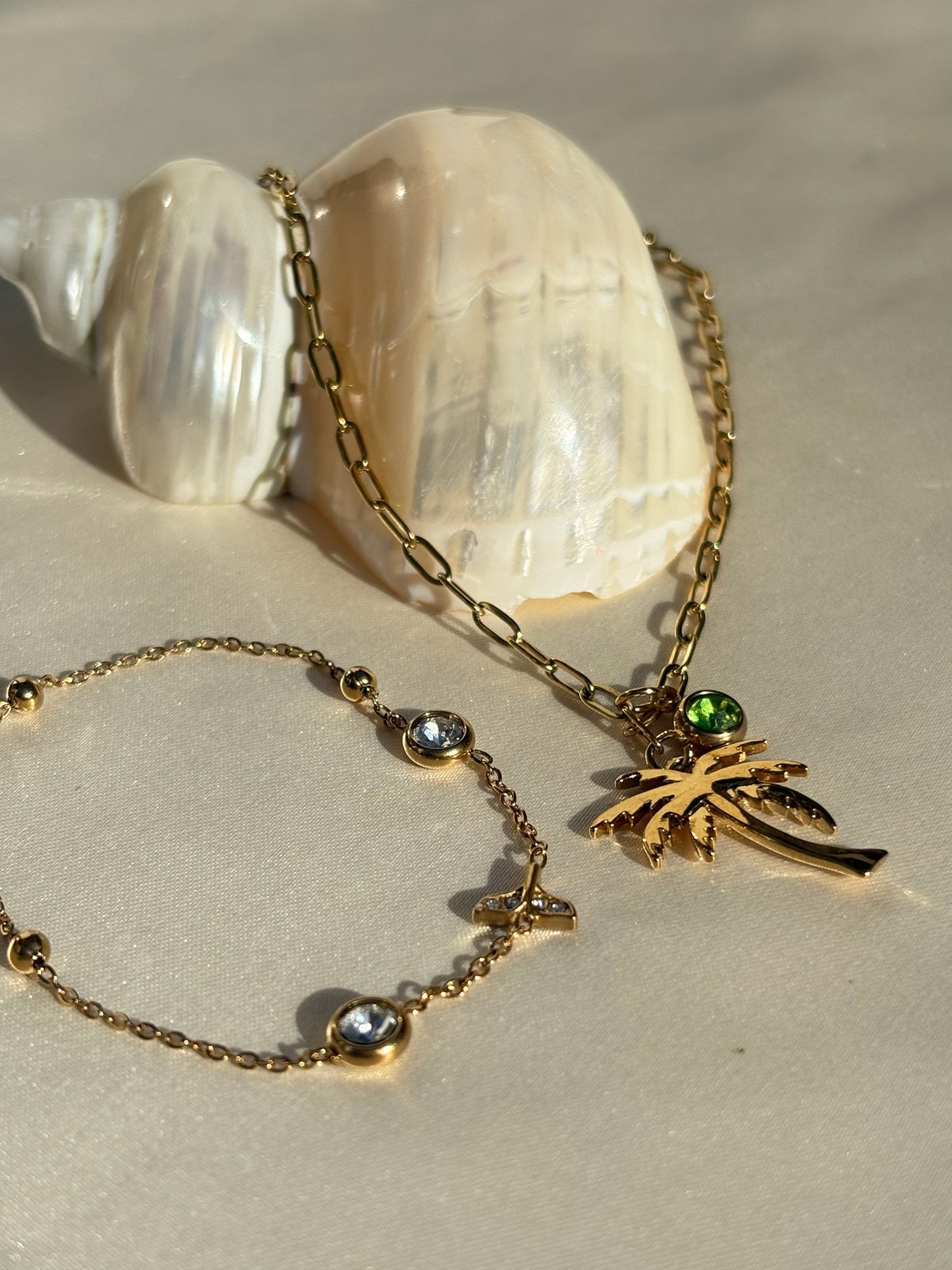 Naia bracelet