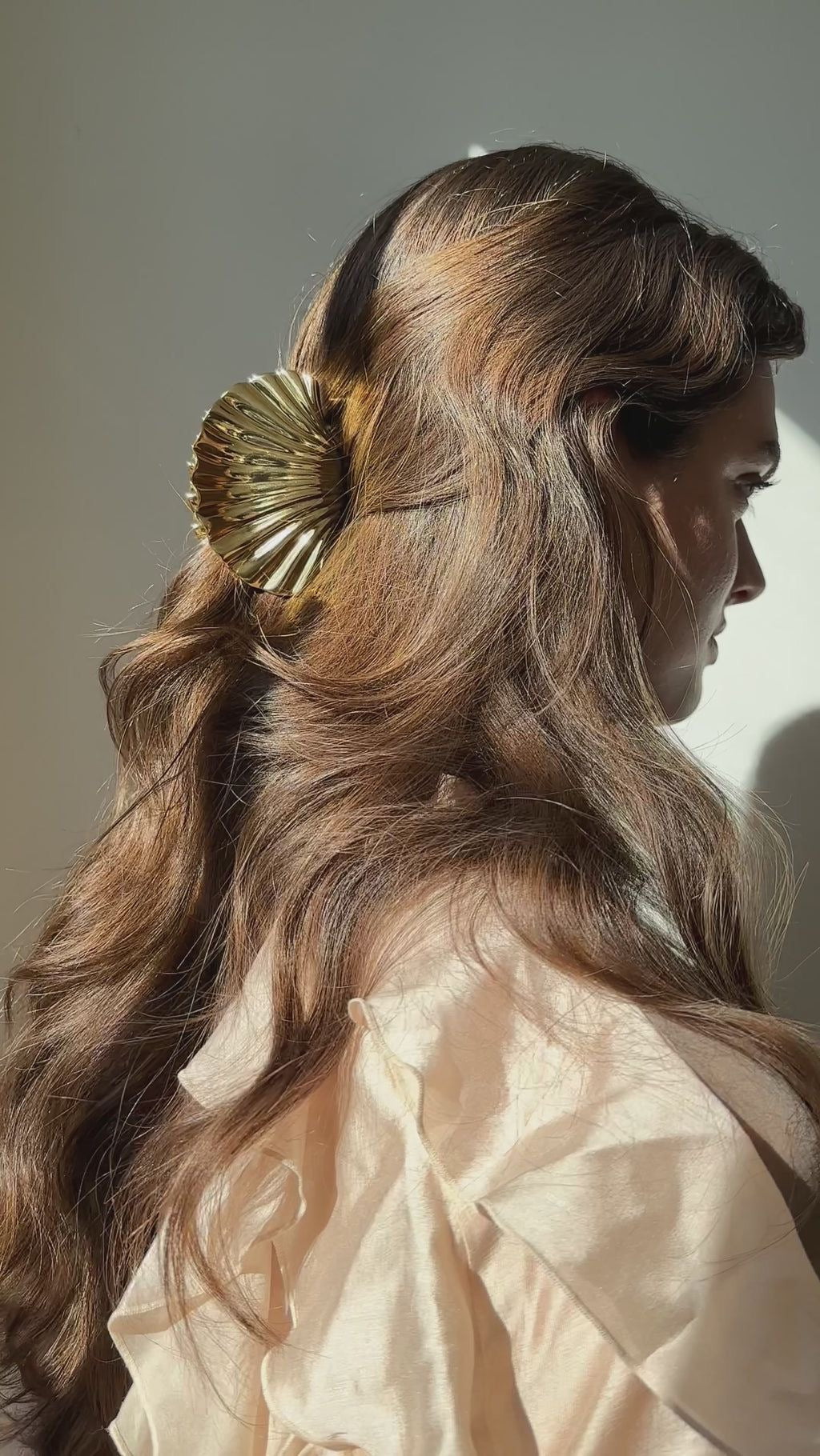 Shell hair clip