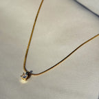 Twinkle stone necklace