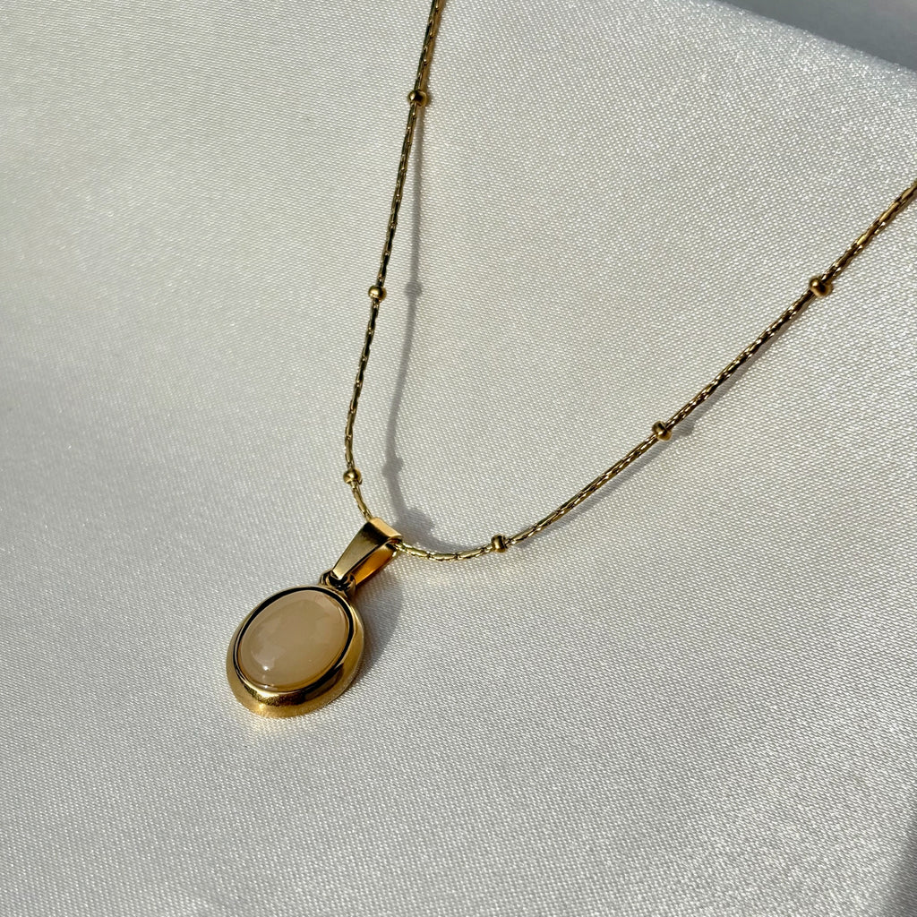 Moonlight stone necklace