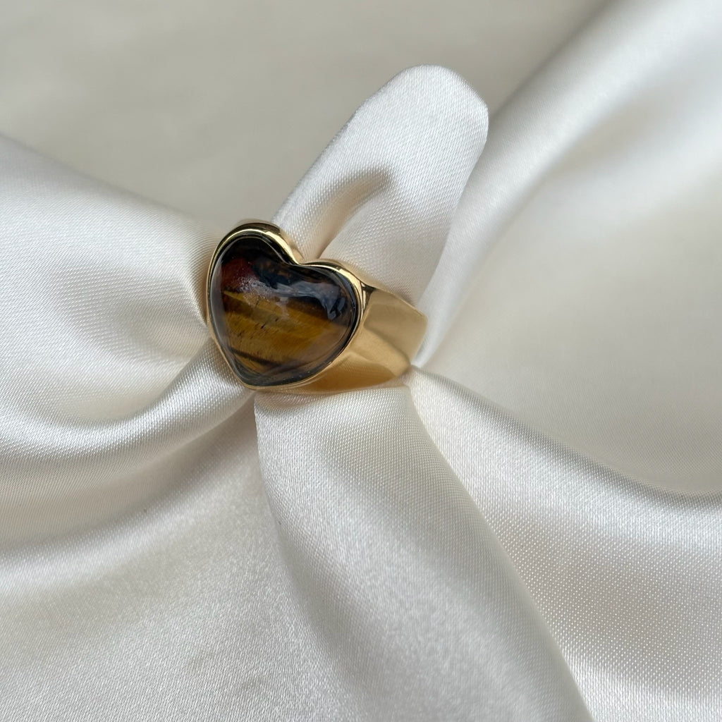 Tiger eye heart