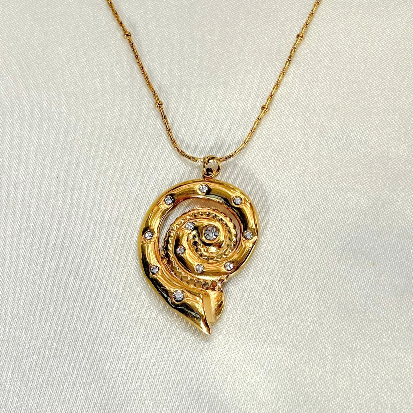 Moana spiral pendant