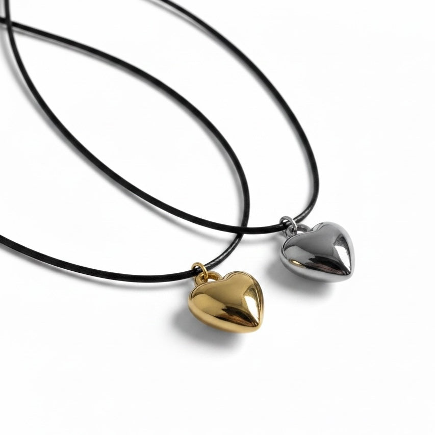Bubble heart choker