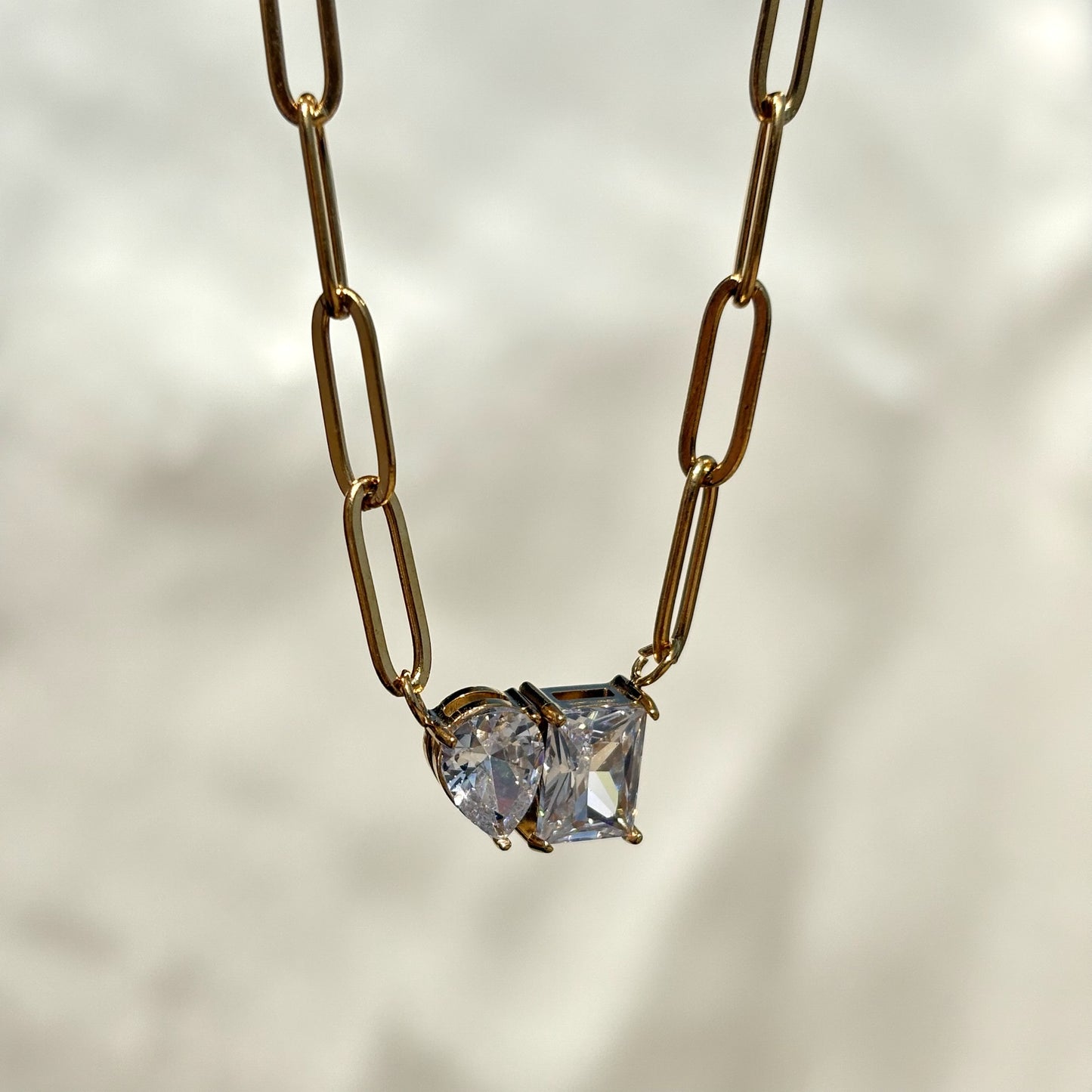 Shine drop chain