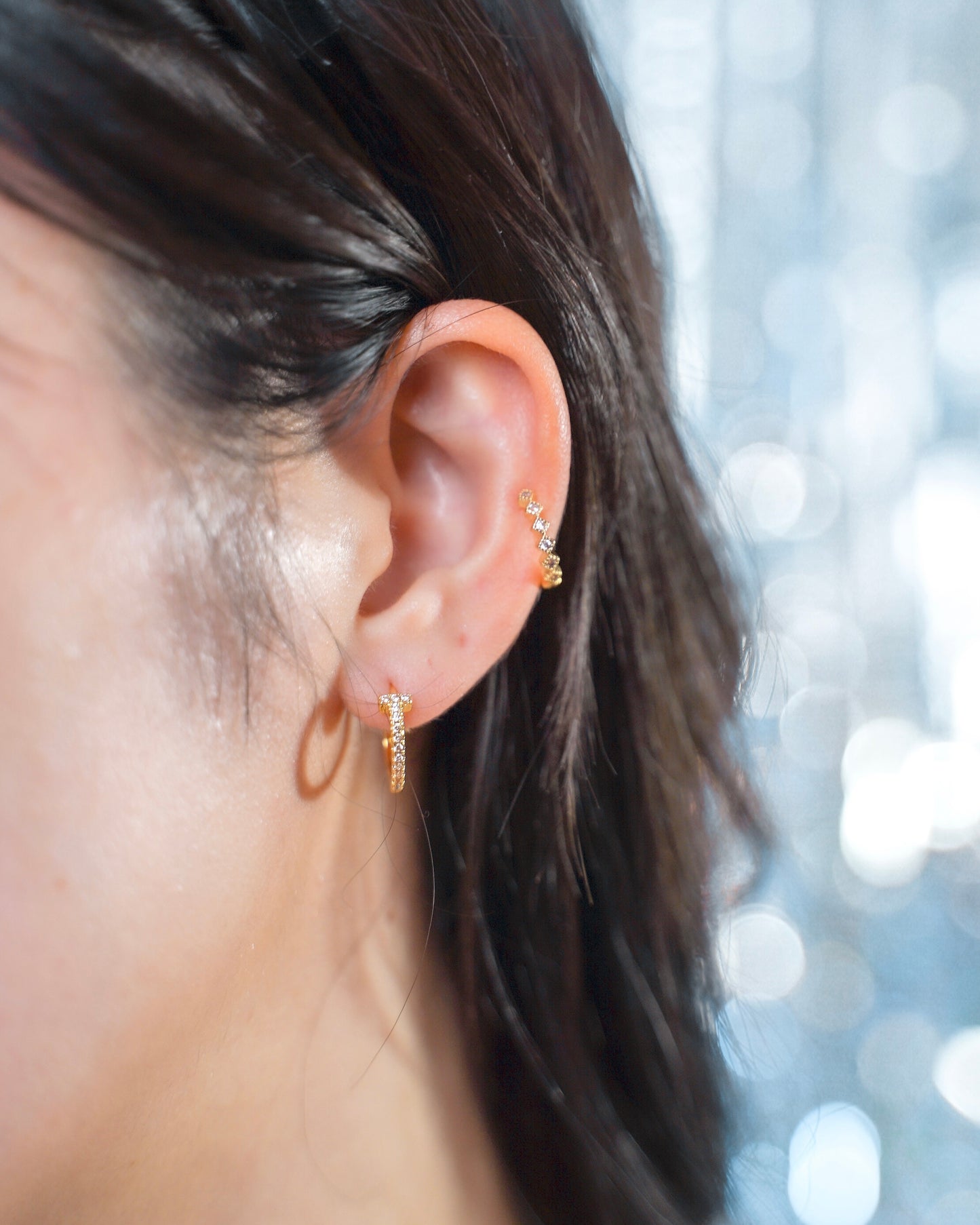 Golden wave ear cuff