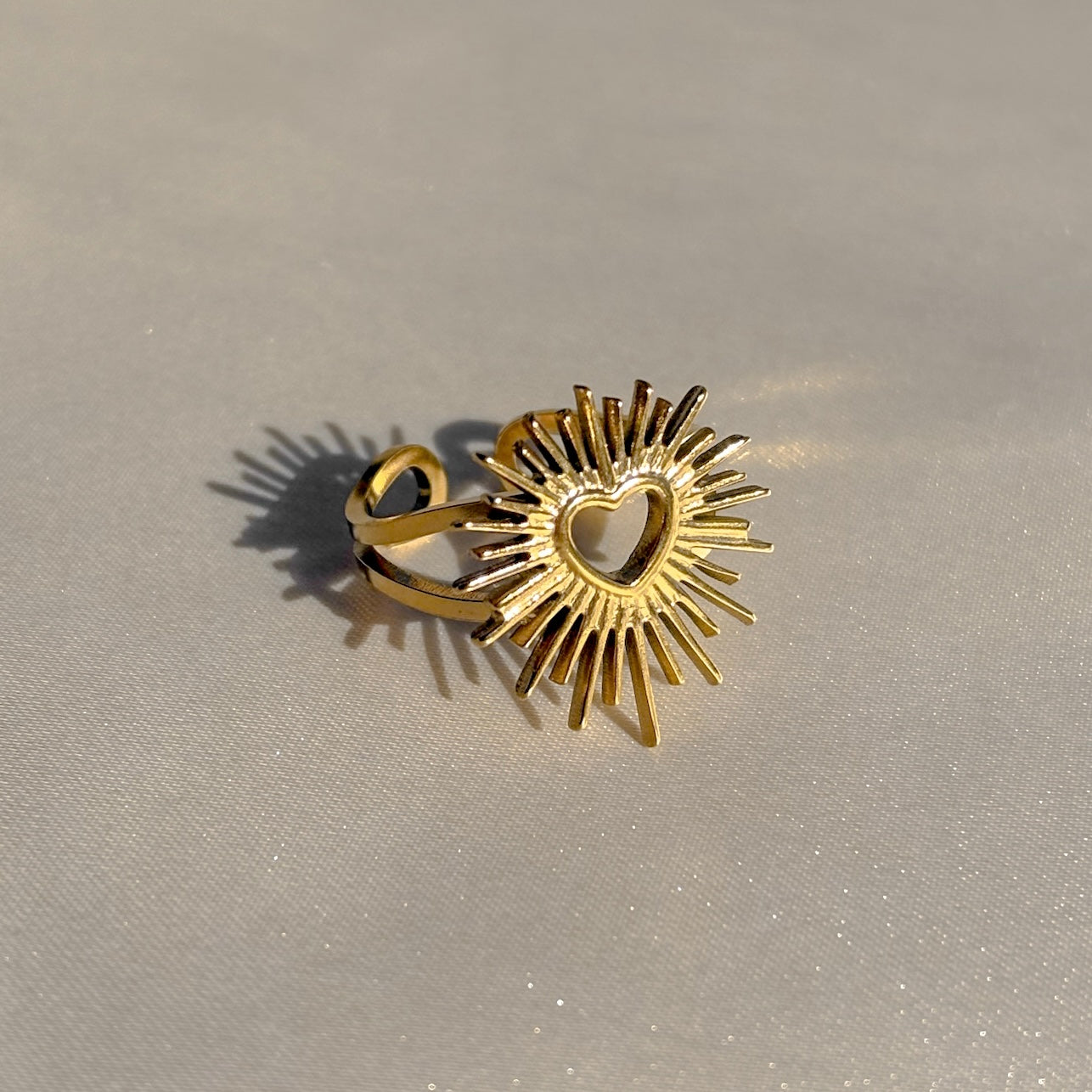 Sun kiss ring