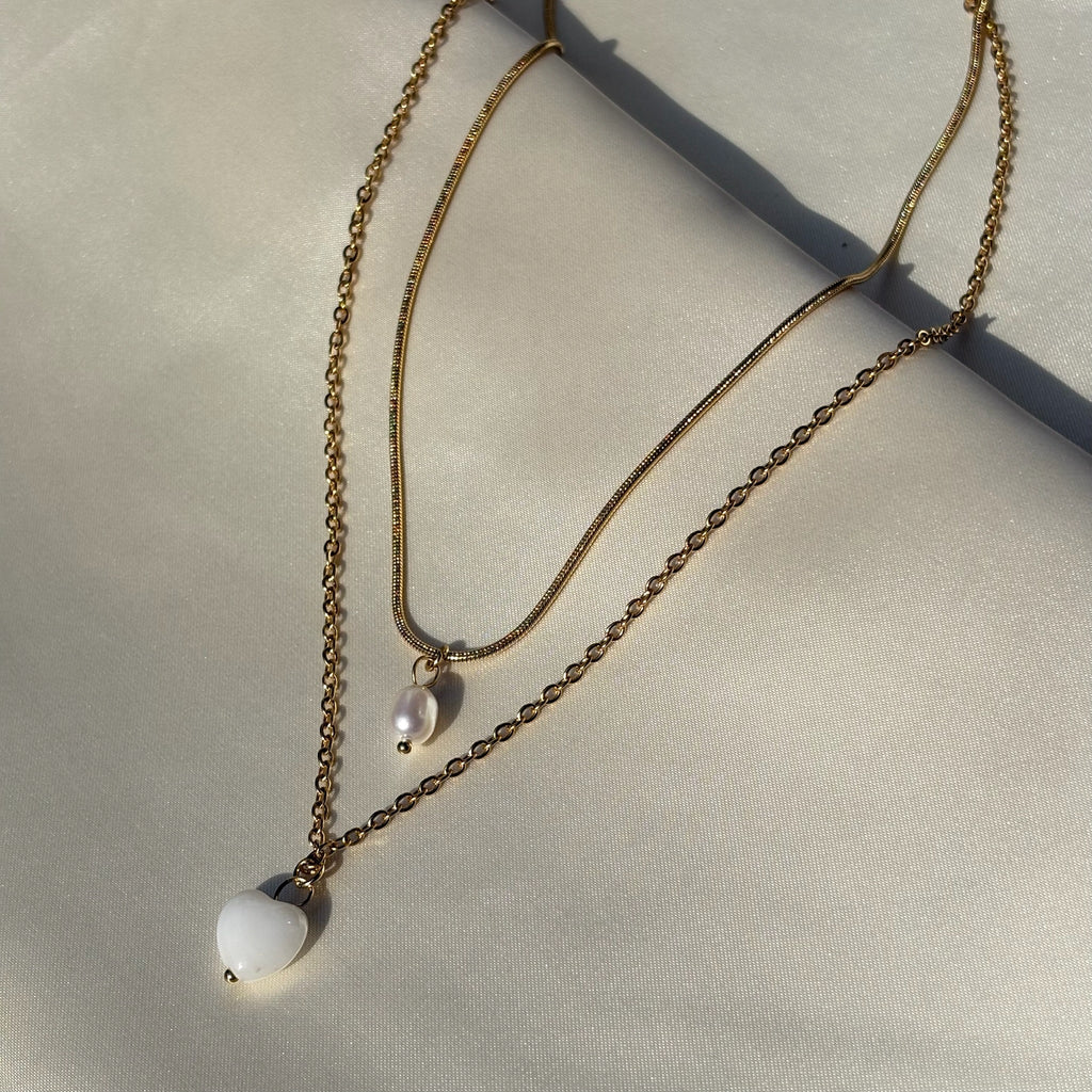 Shell layered necklace