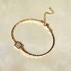 Island stone bracelet