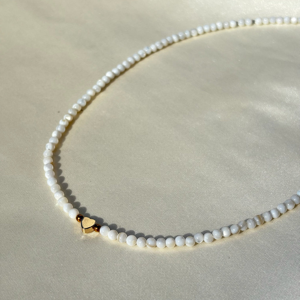 Coco pearl choker