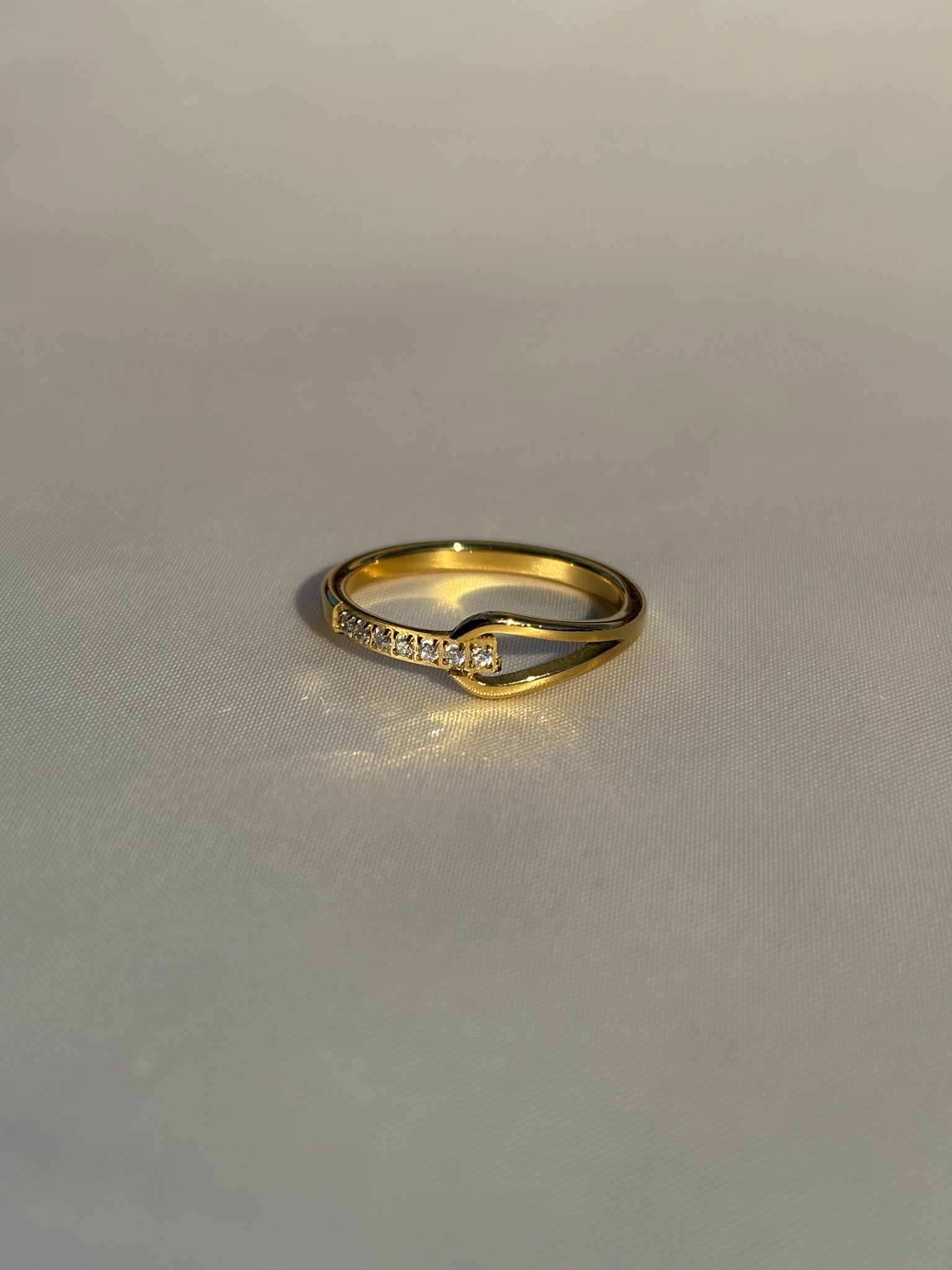 Infinity twist ring