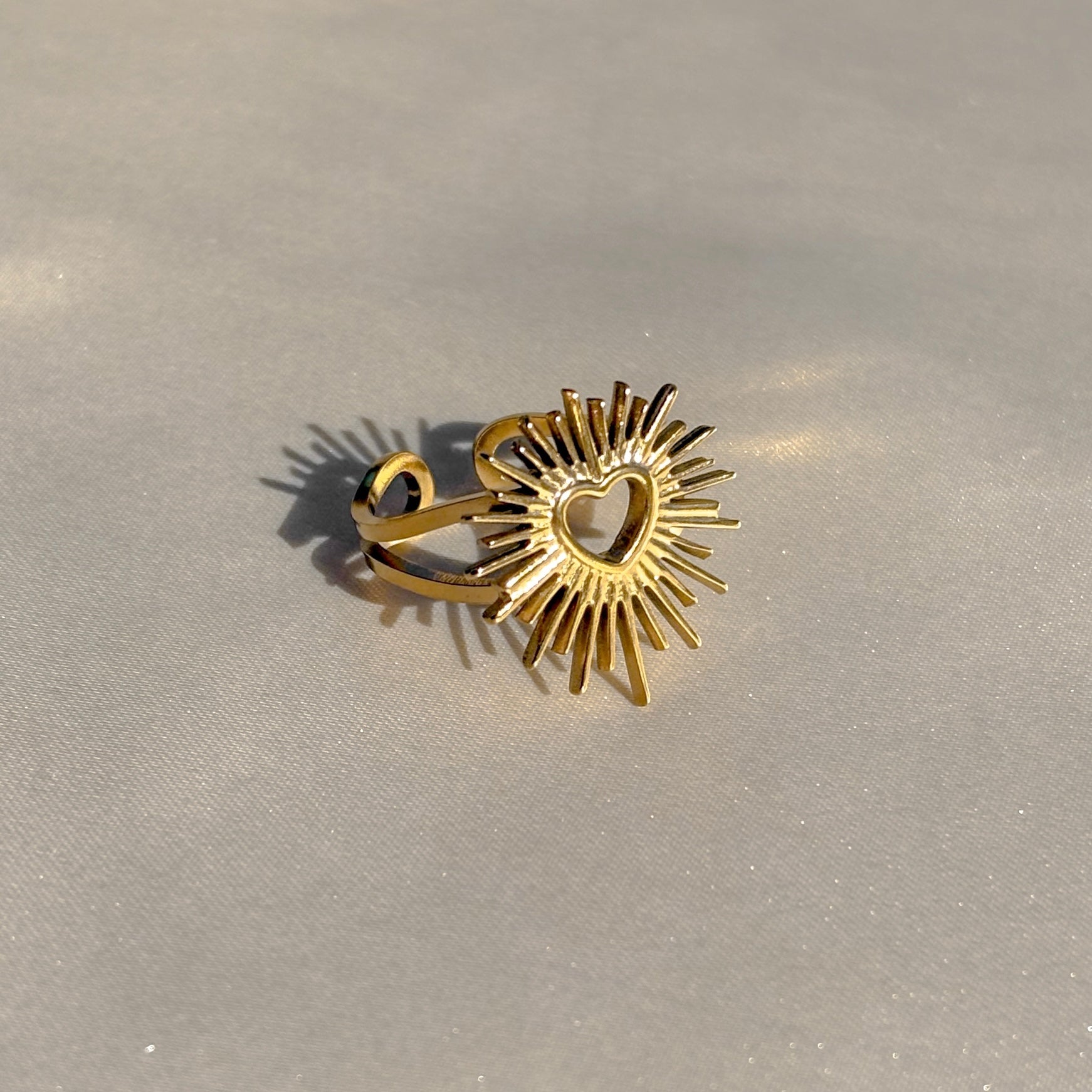 Sun kiss ring