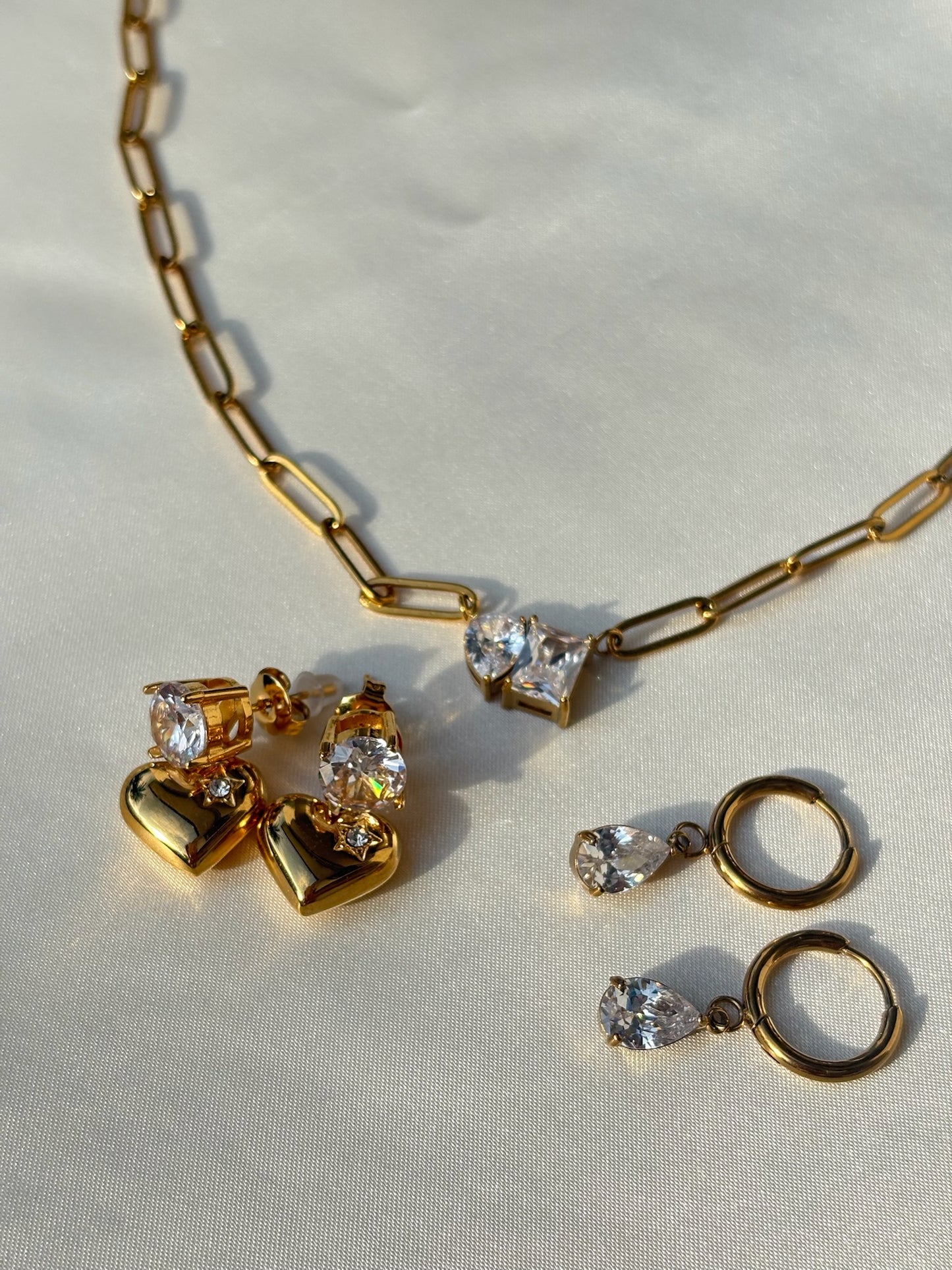 Shine drop chain