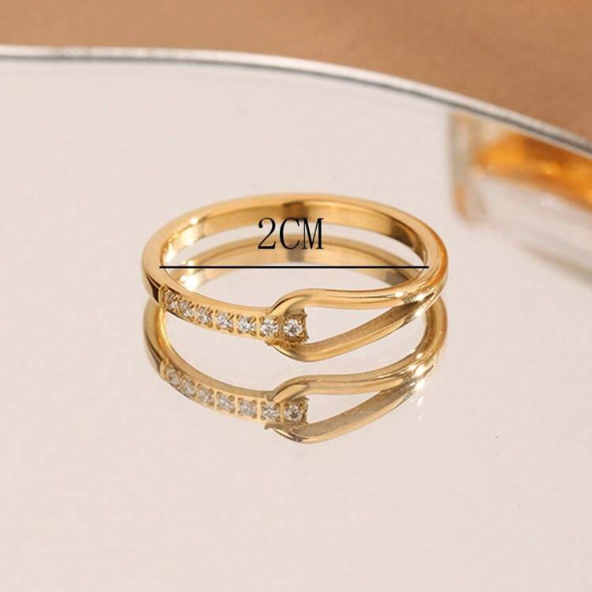 Infinity twist ring