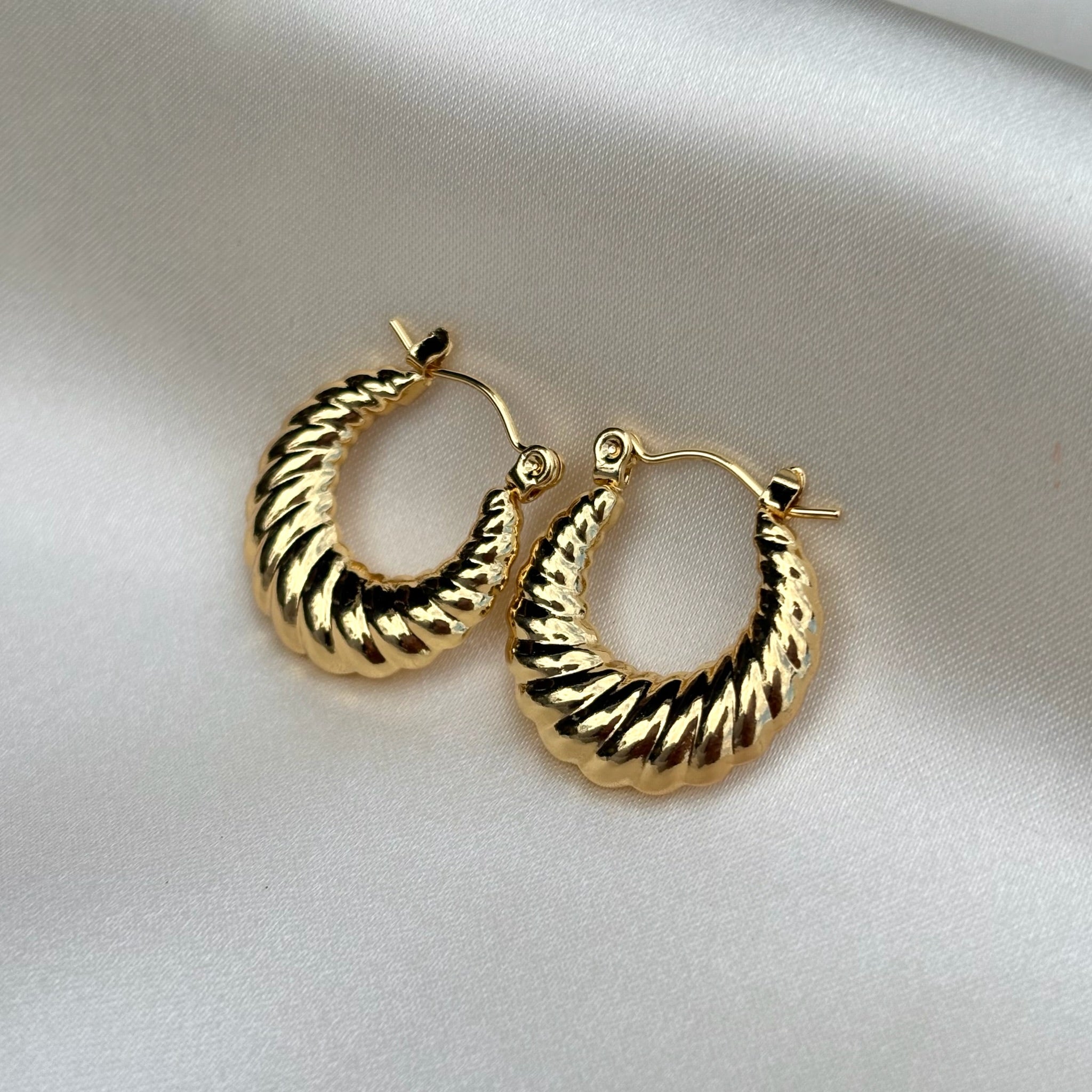 Spiral hoops