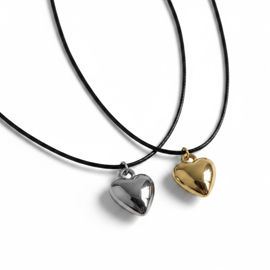 Bubble heart choker