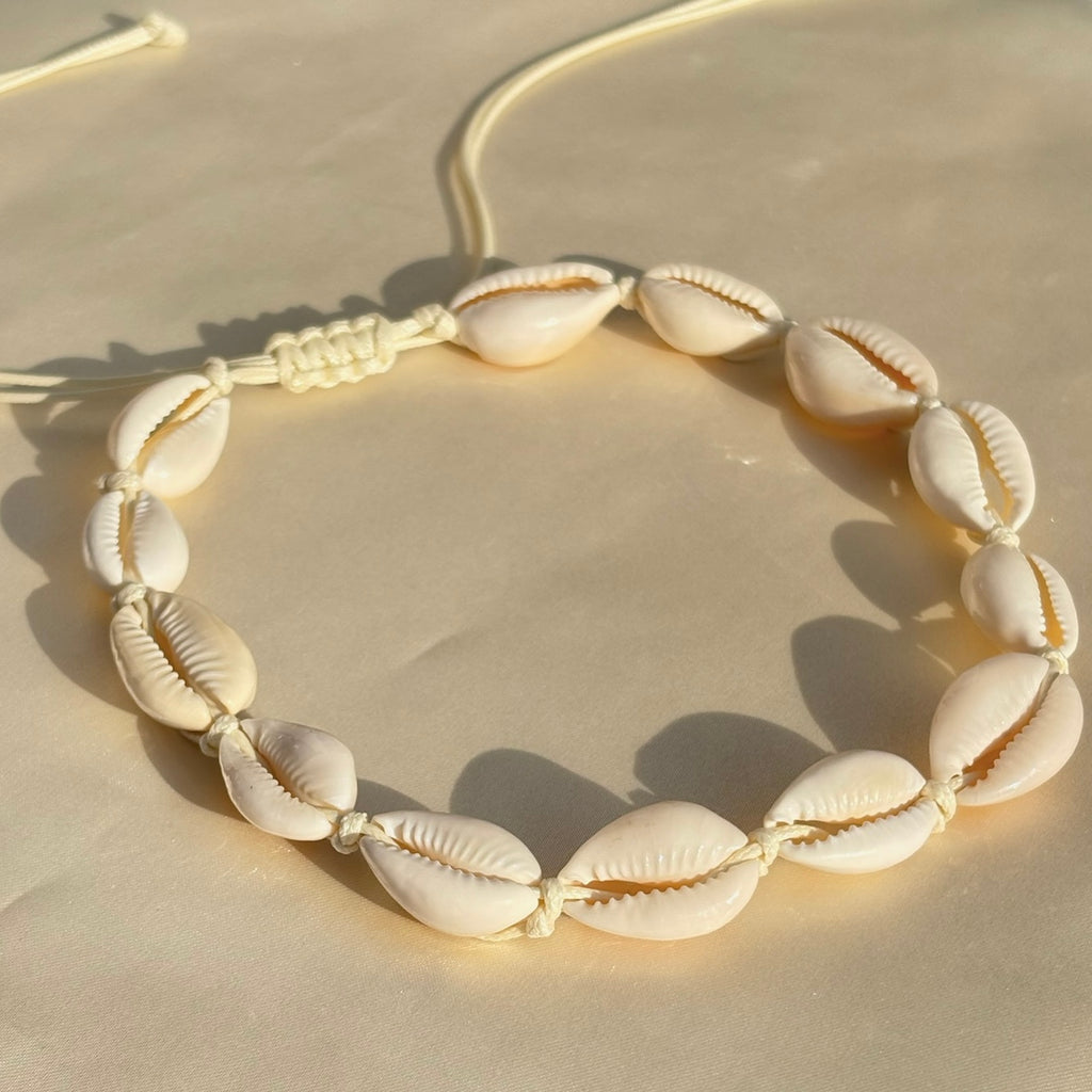 Island shell choker