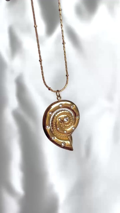 Moana spiral pendant