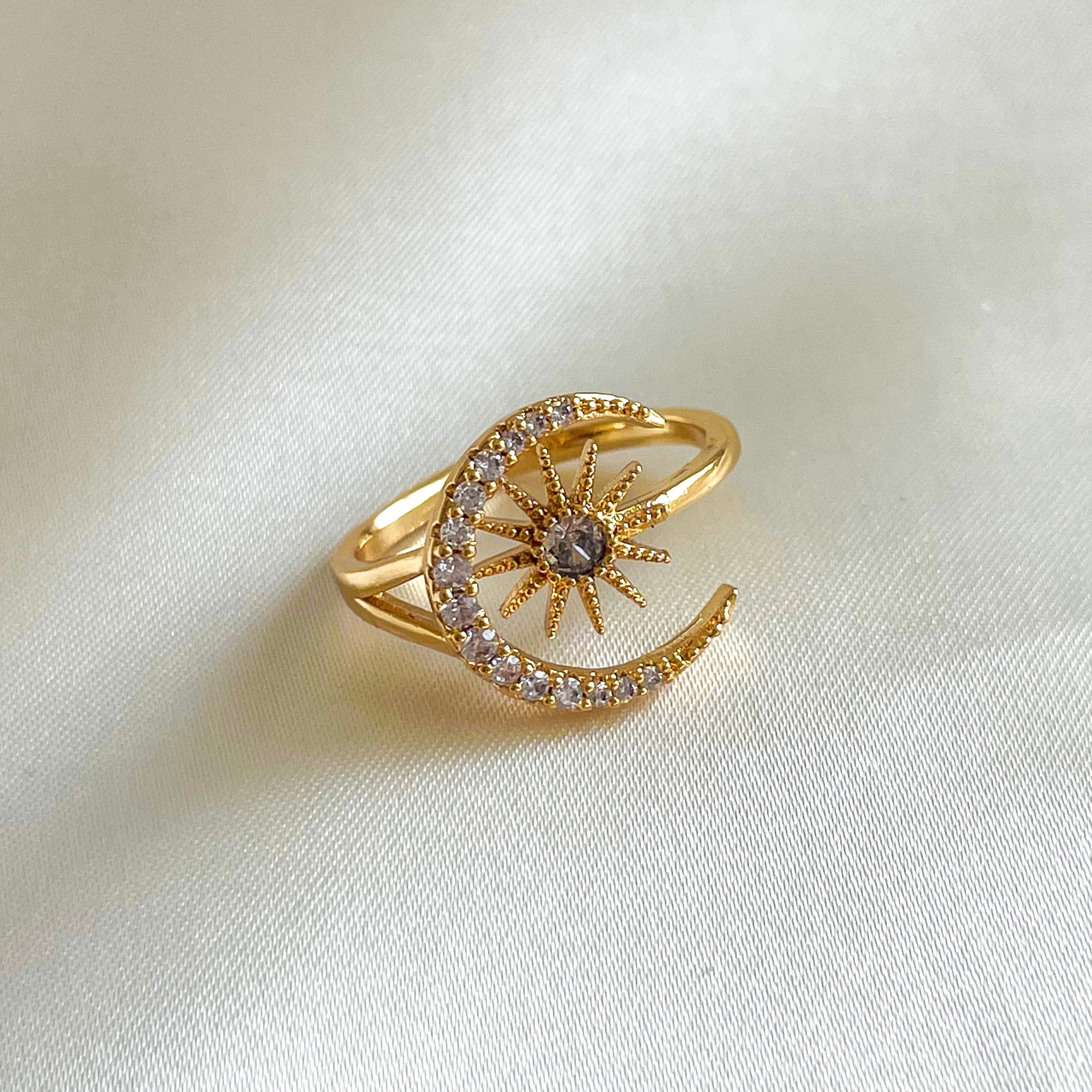 Twinkle moon ring