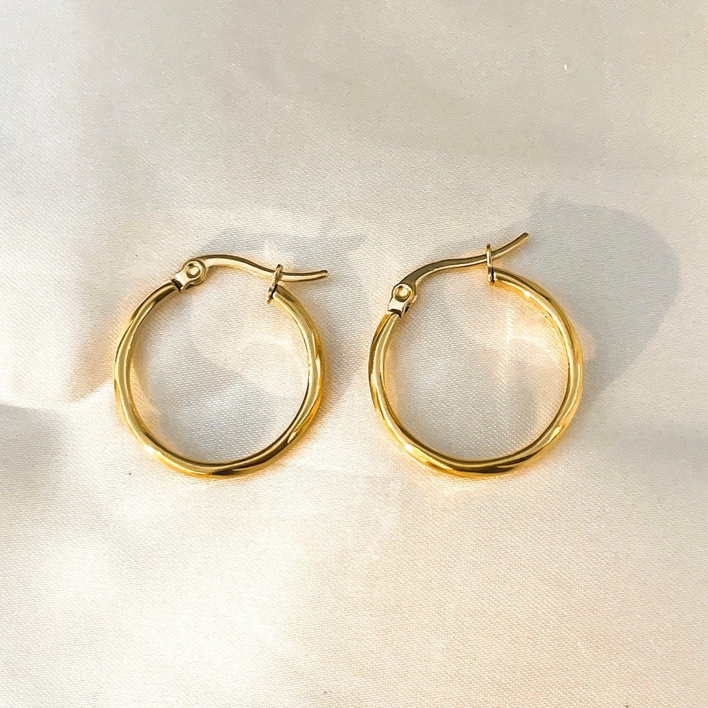 Gold thin hoop
