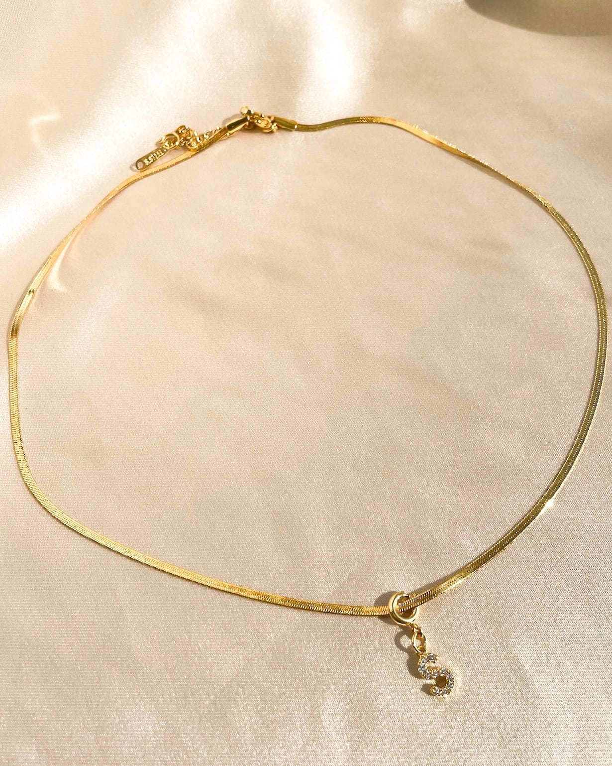 Twinkle letter chain