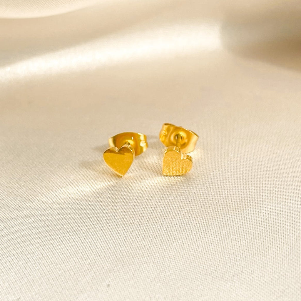 Gold heart pierce